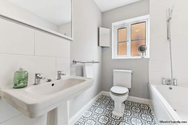Additional Property Image 4 bedroom Detached for sale in Leeds 18