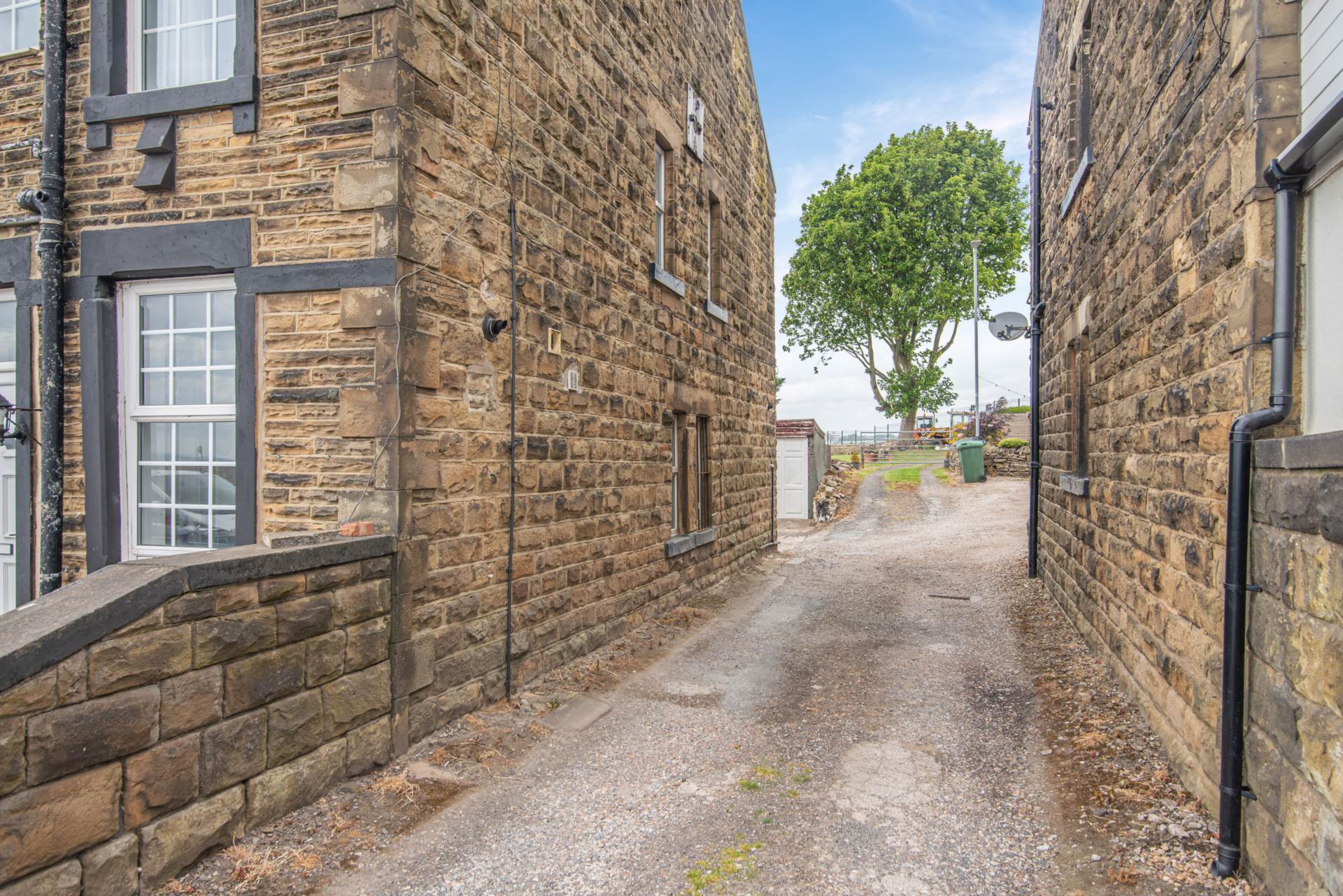 Additional Property Image 2 bedroom End of Terrace for sale in Leeds 13