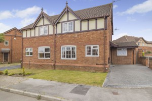 3 bedroom Semi Detached for sale in Wakefield