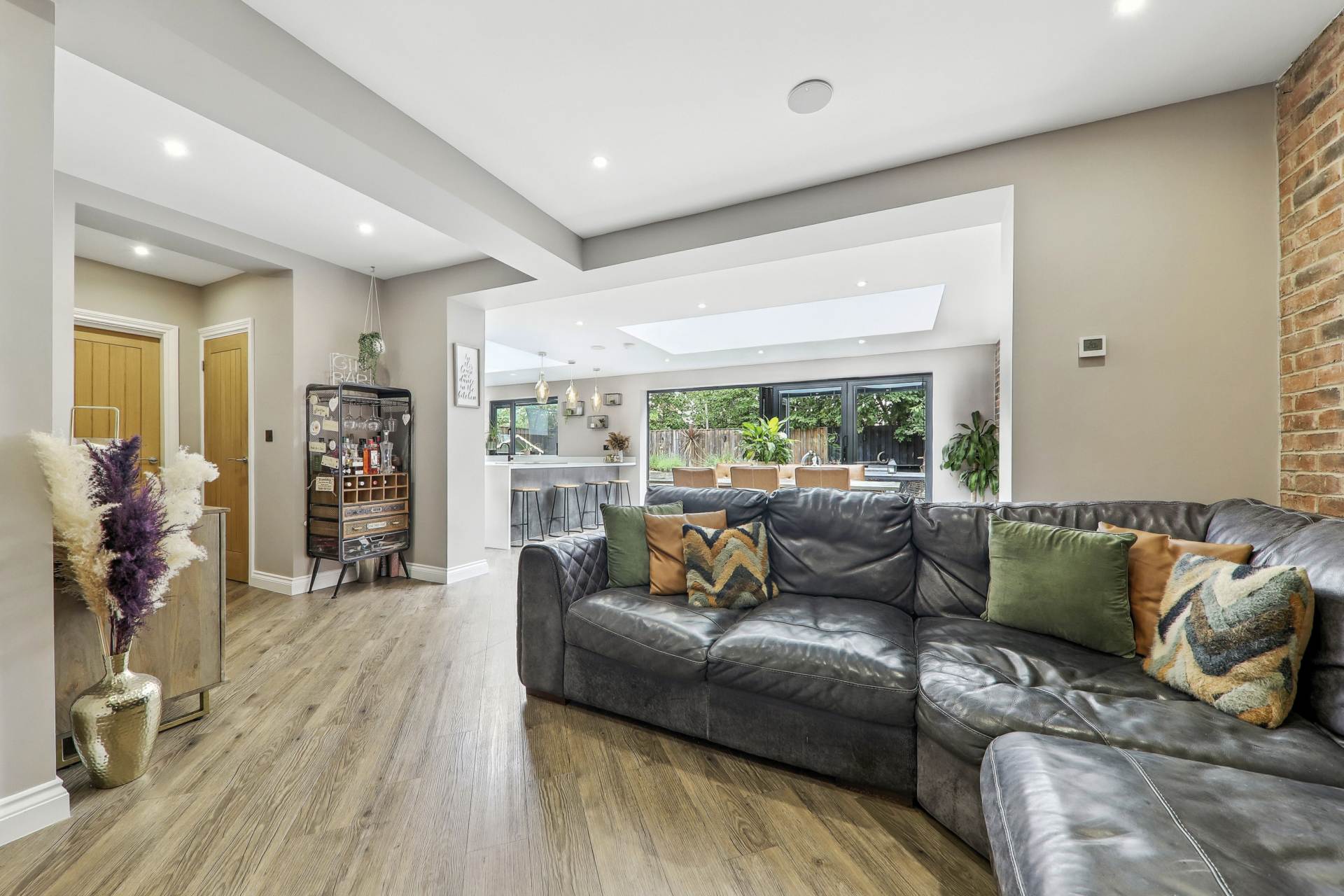 Additional Property Image 4 bedroom Semi Detached for sale in Dewsbury 7