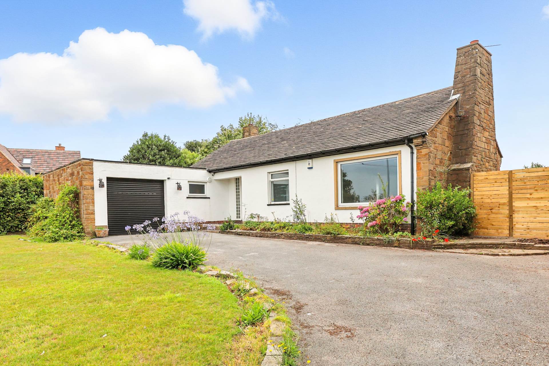 Additional Property Image 3 bedroom Detached Bungalow to rent in Leeds 2