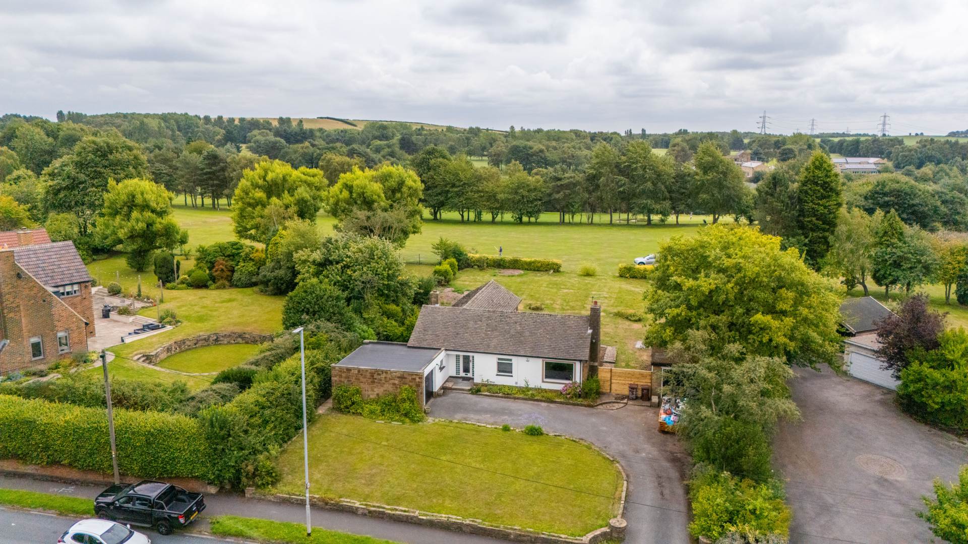 Additional Property Image 3 bedroom Detached Bungalow to rent in Leeds 3