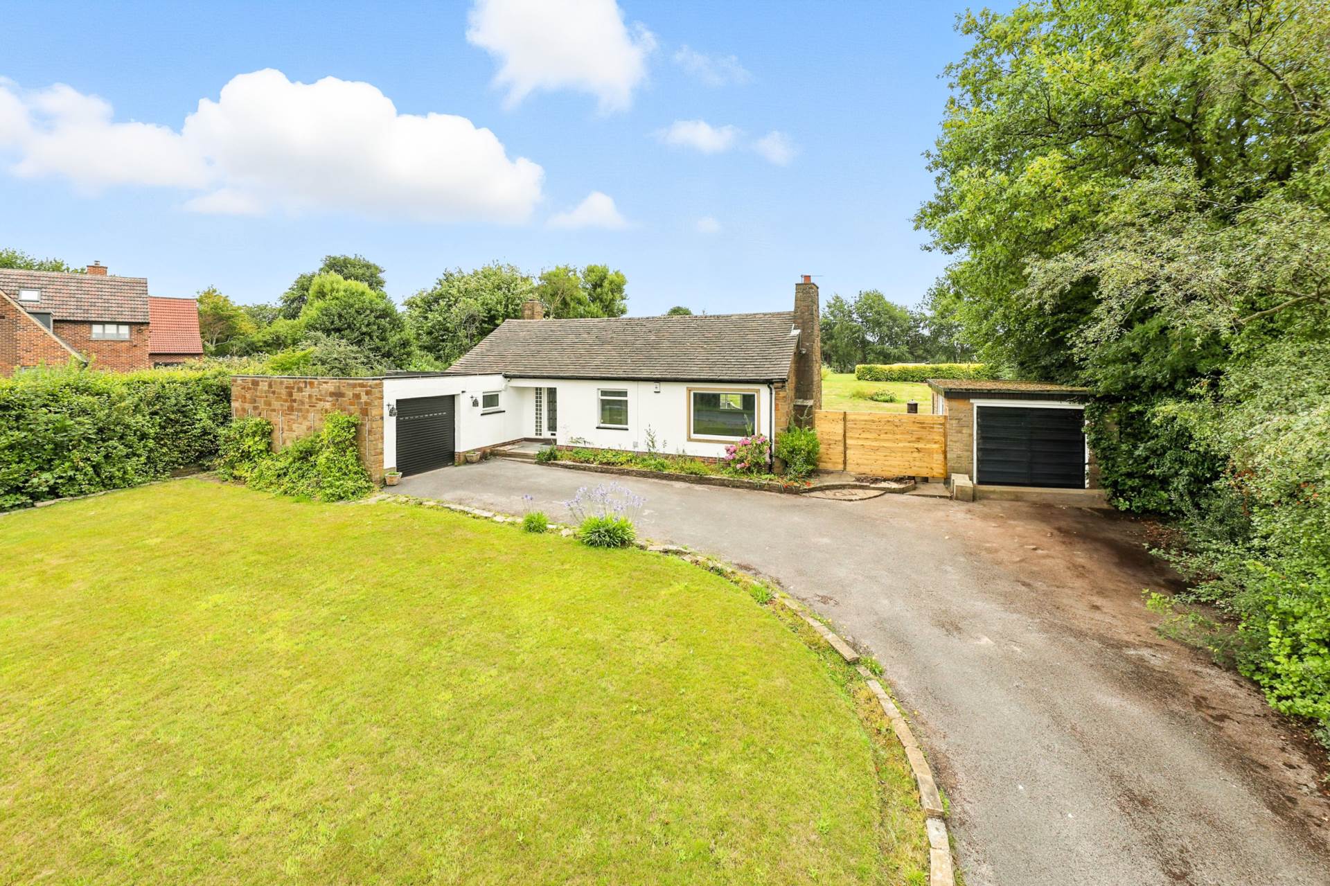 Additional Property Image 3 bedroom Detached Bungalow to rent in Leeds 22