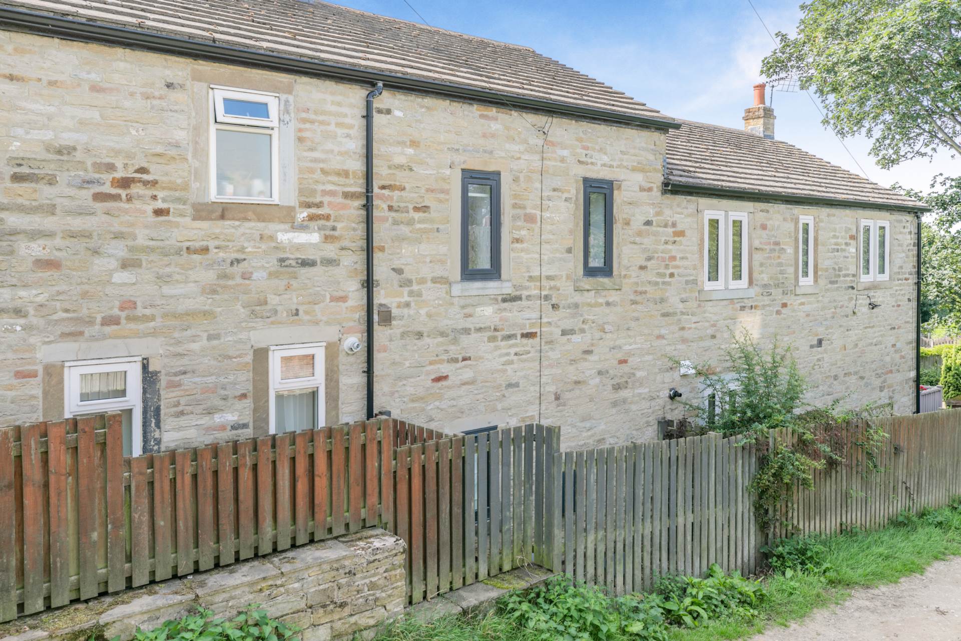 Additional Property Image 2 bedroom Terraced to rent in Pudsey 15
