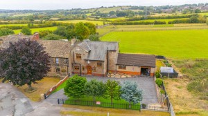 4 bedroom End of Terrace for sale in Leeds
