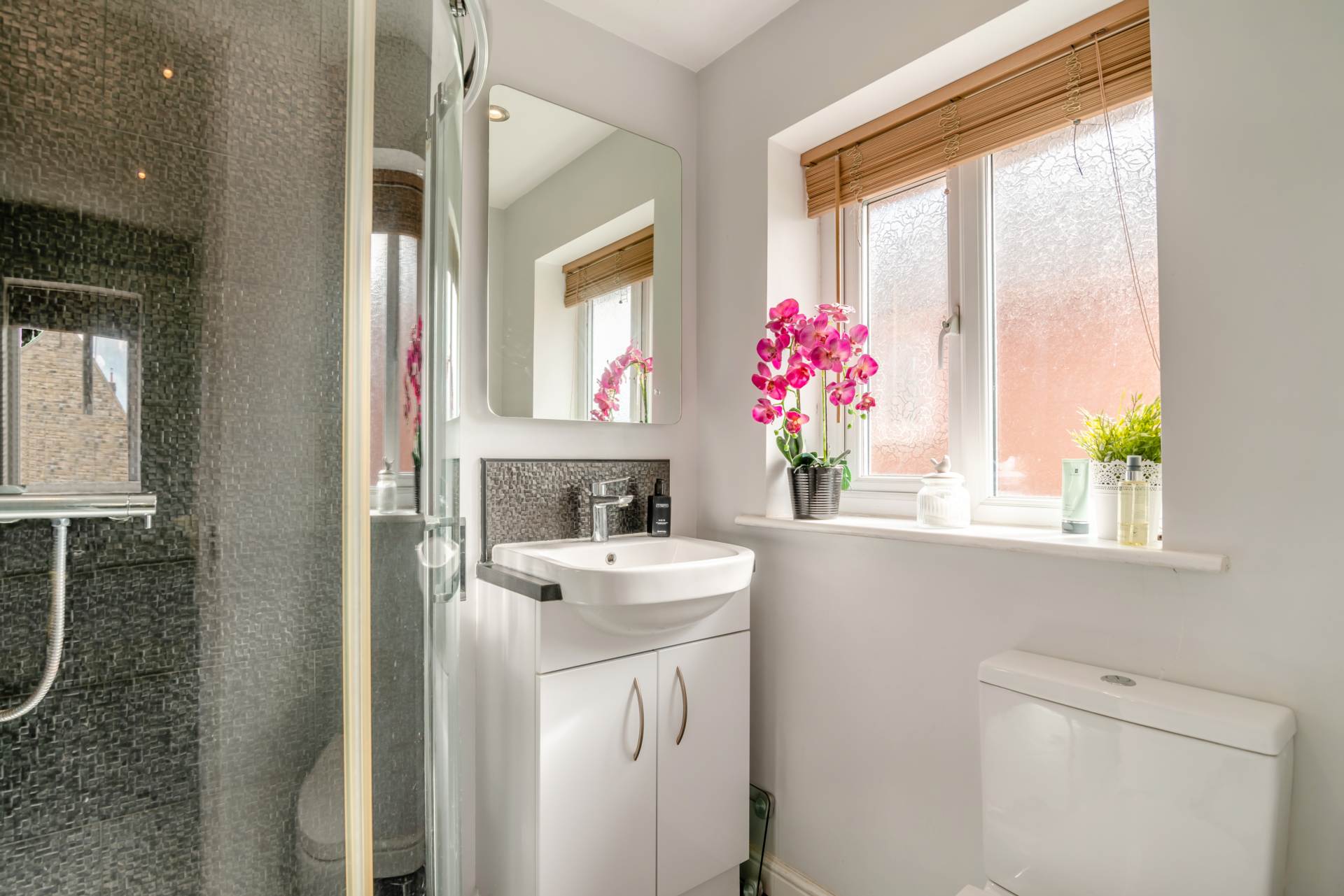 Additional Property Image 4 bedroom Semi Detached for sale in Wakefield 9