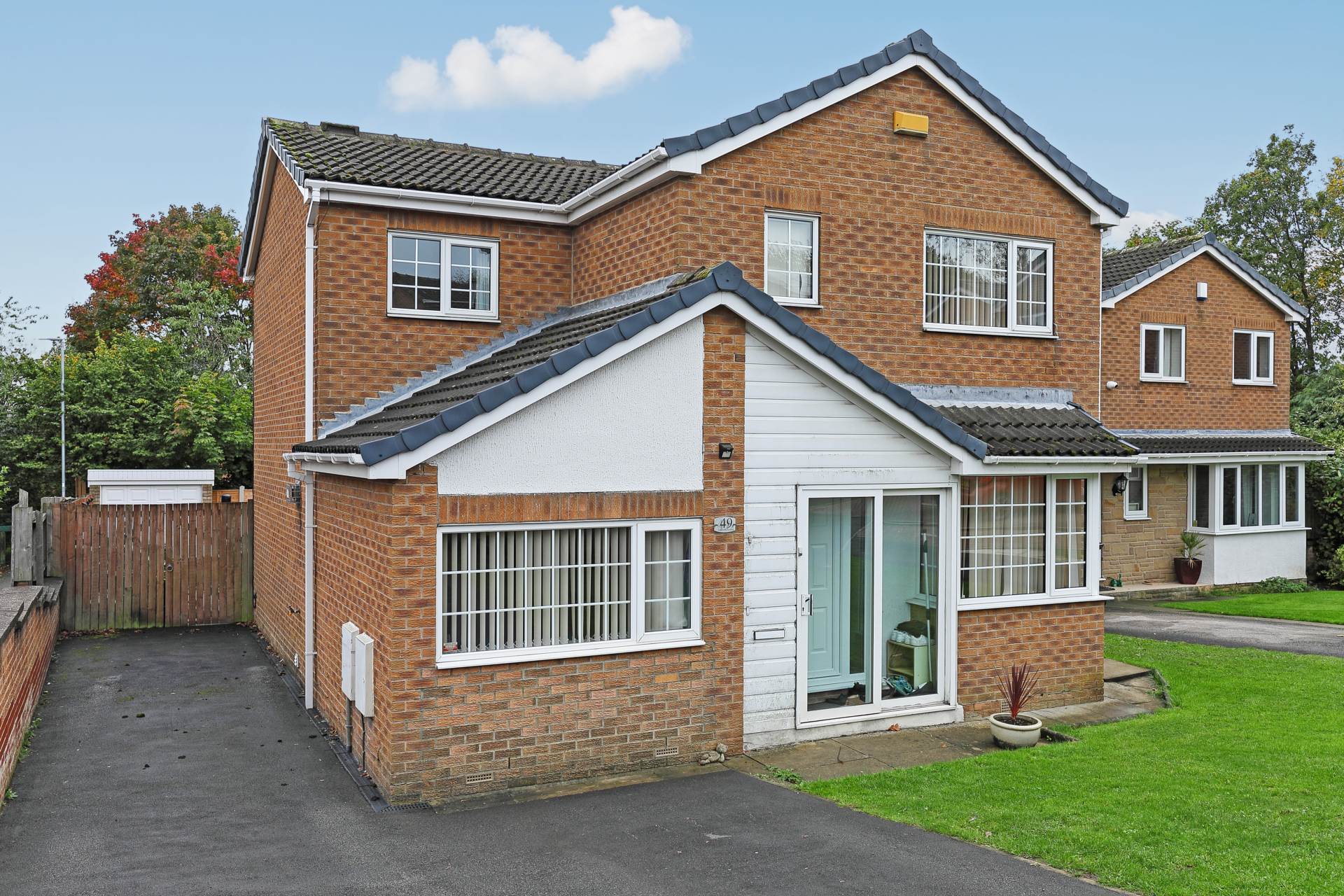 4 bedroom Detached for sale in Wakefield