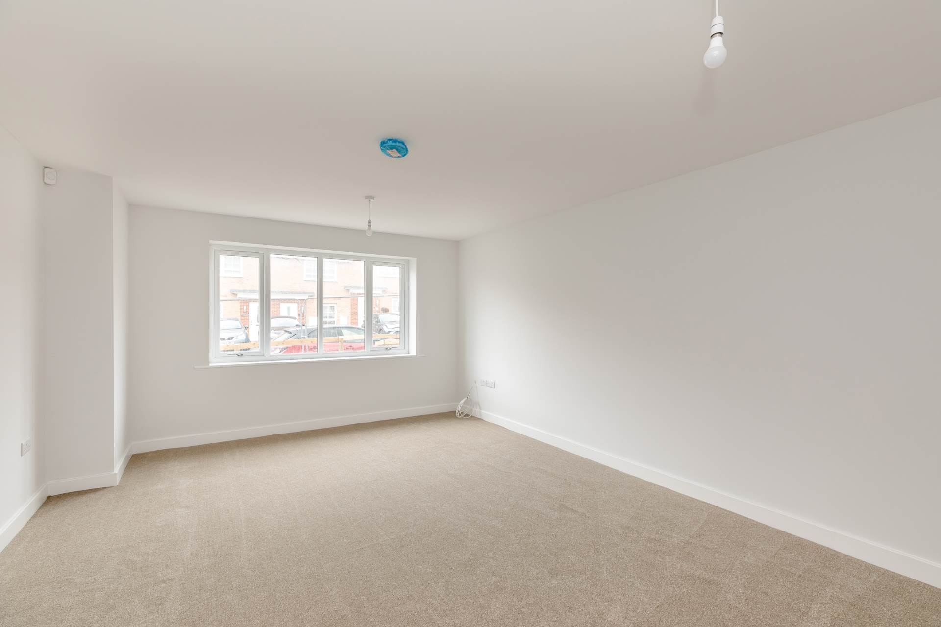Additional Property Image 5 bedroom Detached to rent in Dewsbury 3