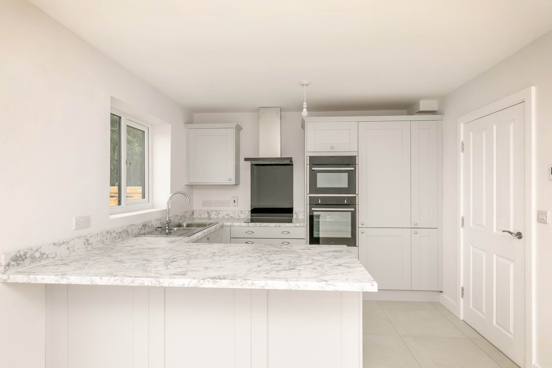 Additional Property Image 5 bedroom Detached to rent in Dewsbury 7