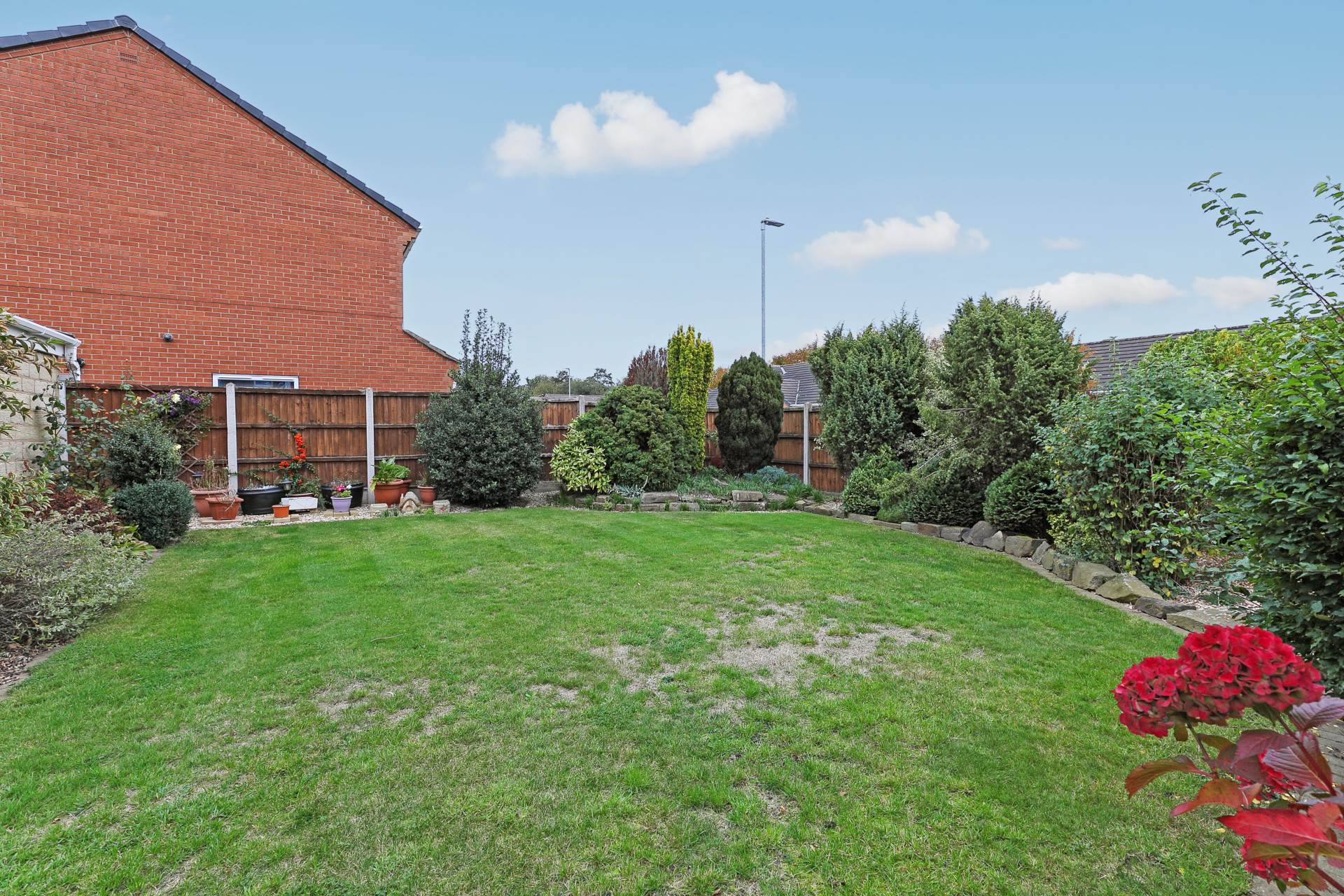 Additional Property Image 3 bedroom Detached to rent in Wakefield 21