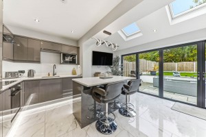 2 bedroom Semi Detached for sale in Leeds