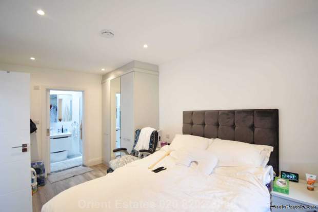 Additional Property Image 5 bedroom Detached for sale in Watford 7
