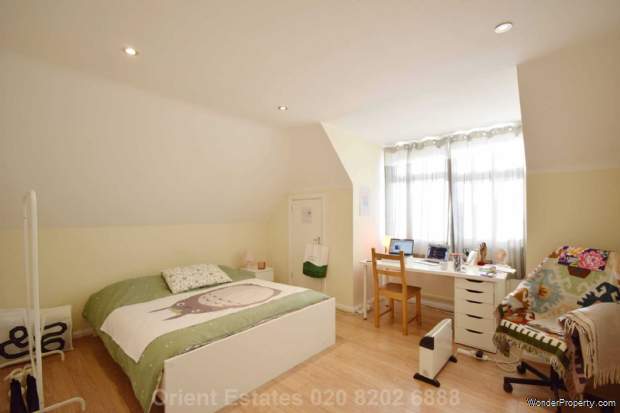 Additional Property Image 3 bedroom Flat for sale in London 4