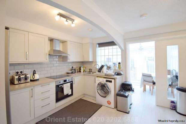 6 bedroom Terraced for sale in London