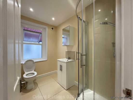 Additional Property Image 3 bedroom Flat for sale in London 6