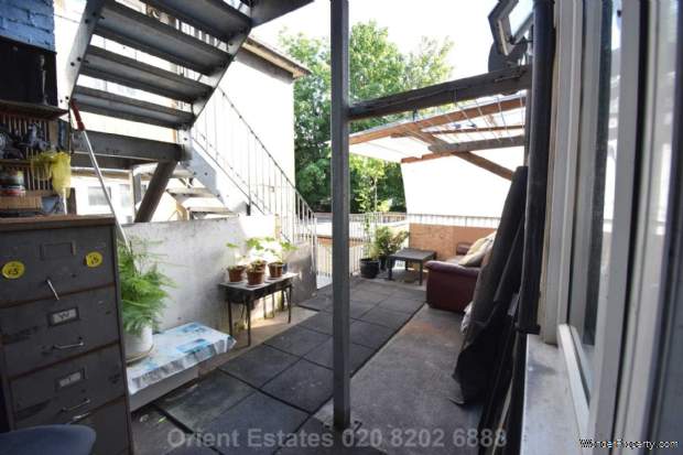 Additional Property Image 2 bedroom Flat for sale in London 3