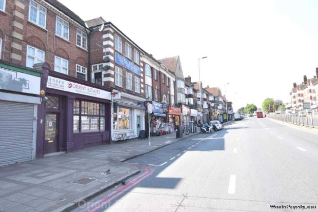 Additional Property Image 2 bedroom Flat for sale in London 6