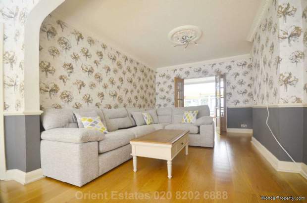 Additional Property Image 4 bedroom Detached for sale in London 3