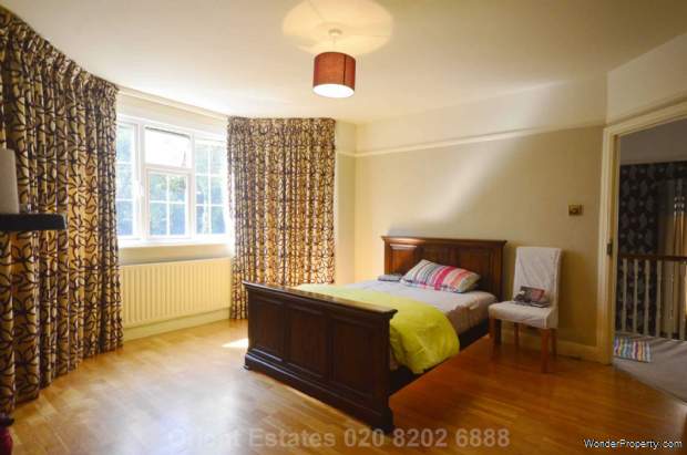 Additional Property Image 4 bedroom Detached for sale in London 6