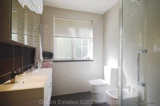 Additional Property Image 4 bedroom Detached for sale in London 8