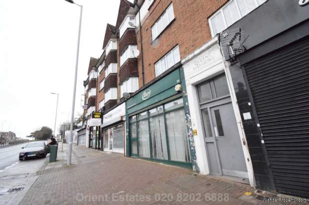 3 bedroom Flat for sale in London