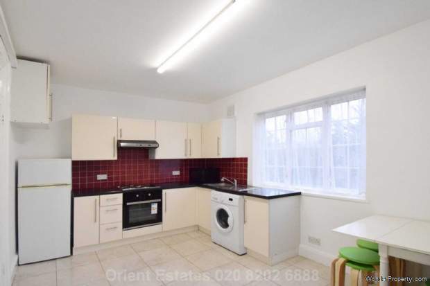 Additional Property Image 3 bedroom Flat for sale in London 3