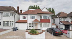 7 bedroom Detached for sale in London
