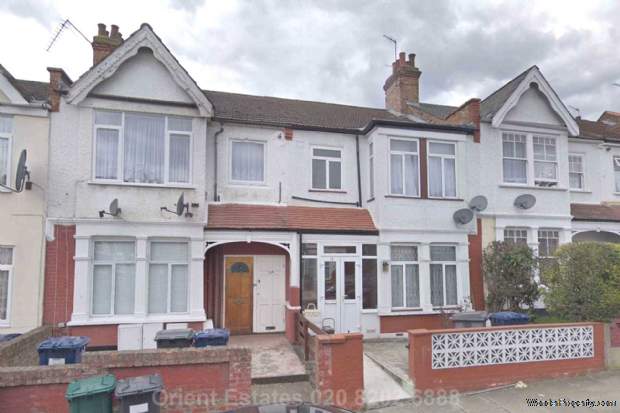 4 bedroom Terraced for sale in London