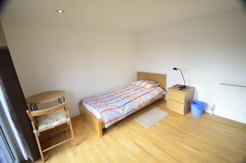 Additional Property Image 1 bedroom House Share to rent in Edgware 3