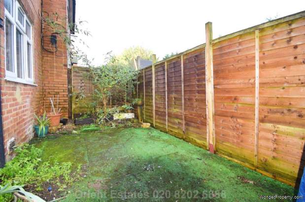 Additional Property Image 2 bedroom Apartment for sale in London 5