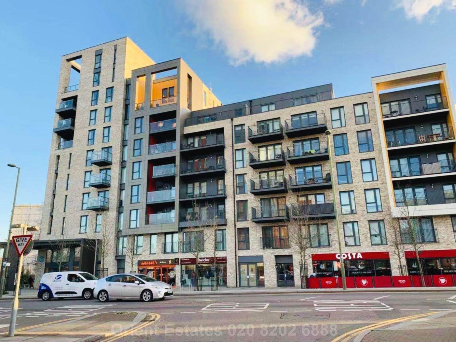 3 bedroom Flat for sale in London