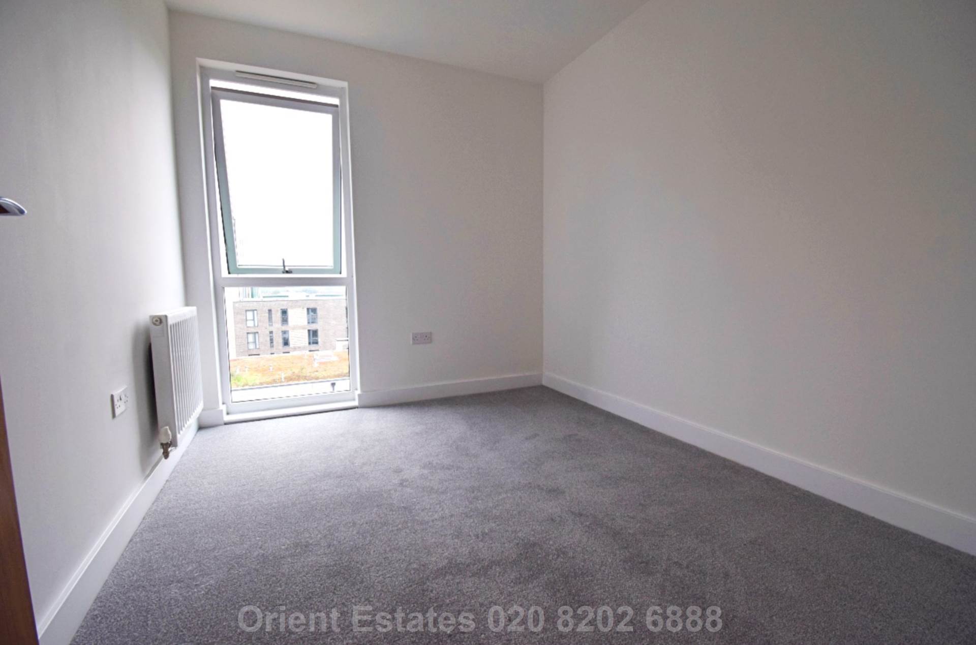 Additional Property Image 3 bedroom Flat for sale in London 6
