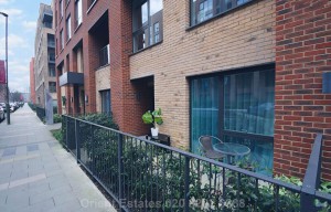 1 bedroom Apartment for sale in London