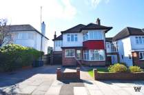 4 bedroom Detached for sale in London