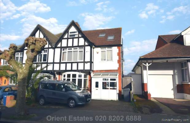 5 bedroom Semi Detached for sale in London