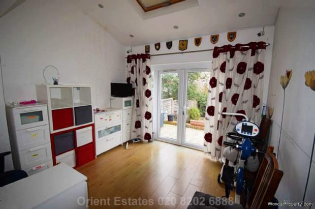Additional Property Image 5 bedroom Semi Detached for sale in London 3