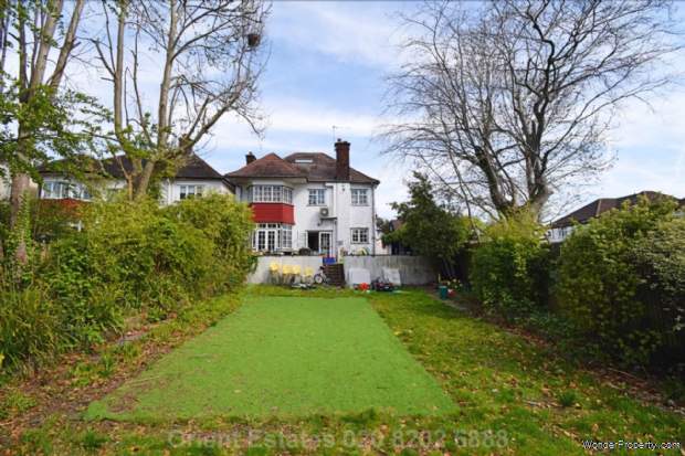 Additional Property Image 4 bedroom Detached for sale in London 8