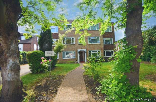 2 bedroom Flat for sale in London