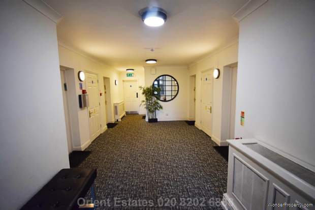Additional Property Image 3 bedroom Flat for sale in London 2