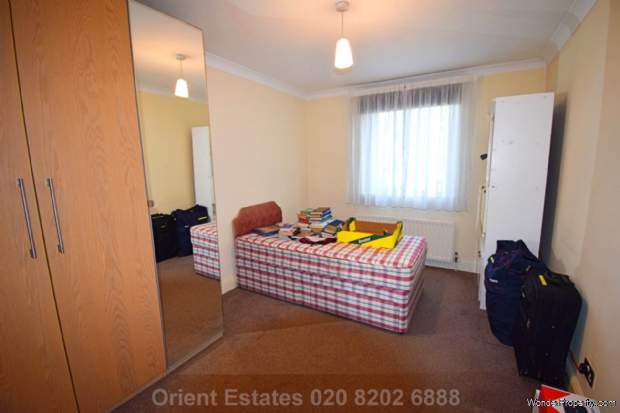 Additional Property Image 3 bedroom Flat for sale in London 5