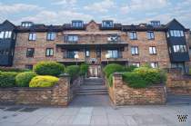 3 bedroom Flat for sale in London