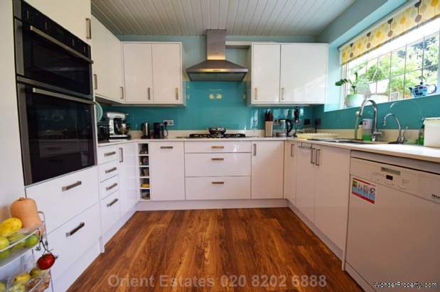 Additional Property Image 4 bedroom Semi Detached for sale in London 4