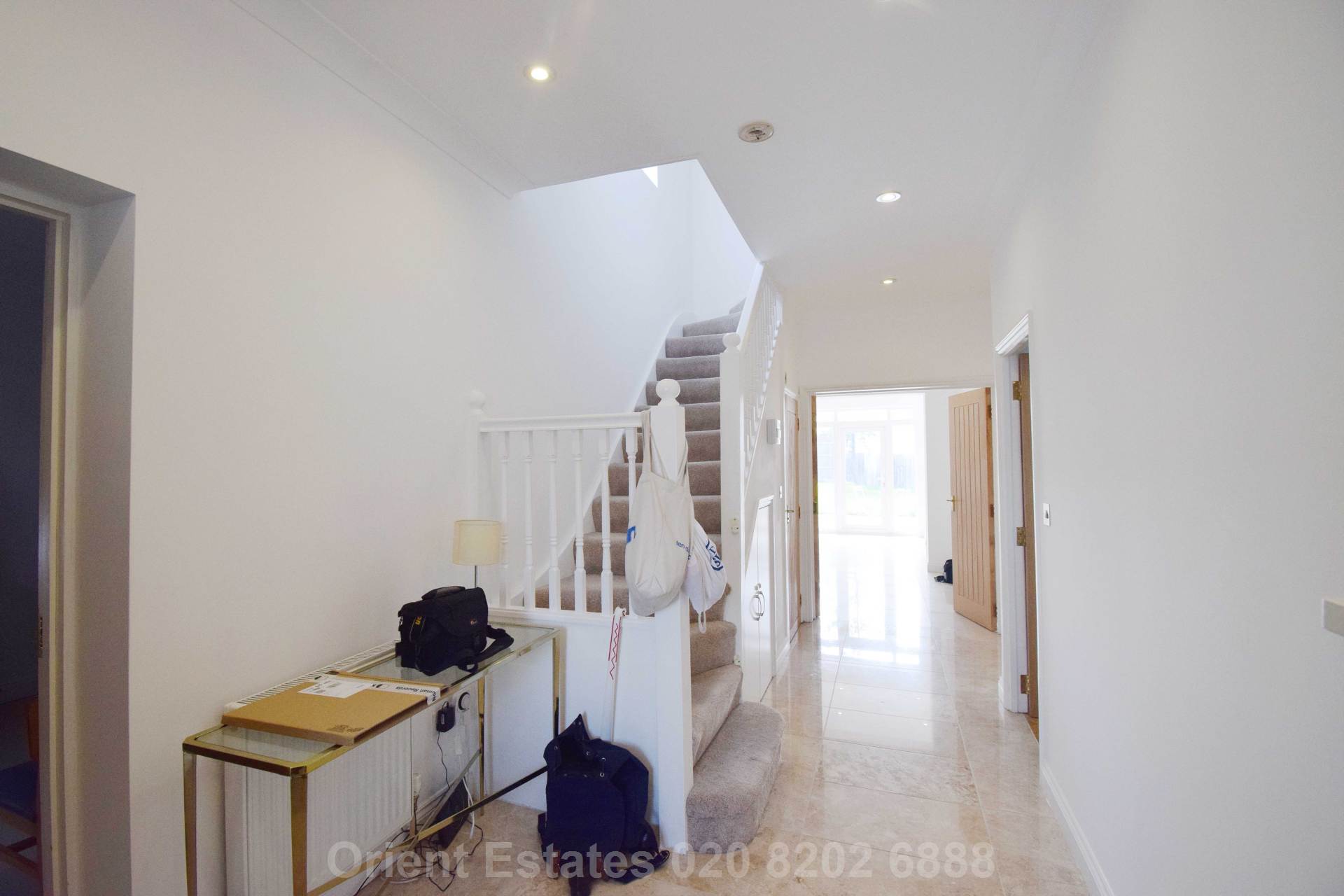 Additional Property Image 5 bedroom Detached to rent in London 2