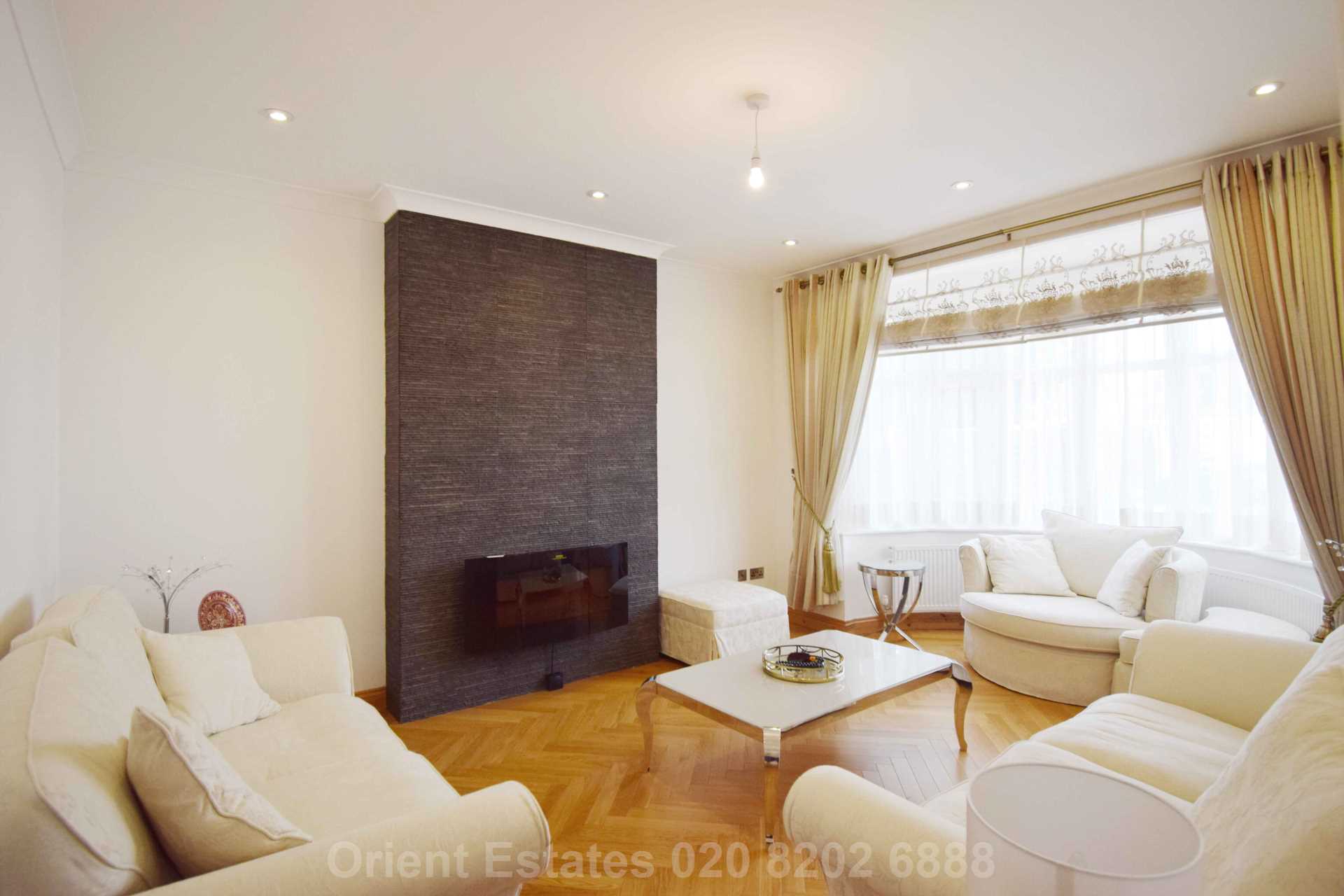 Additional Property Image 5 bedroom Detached to rent in London 4