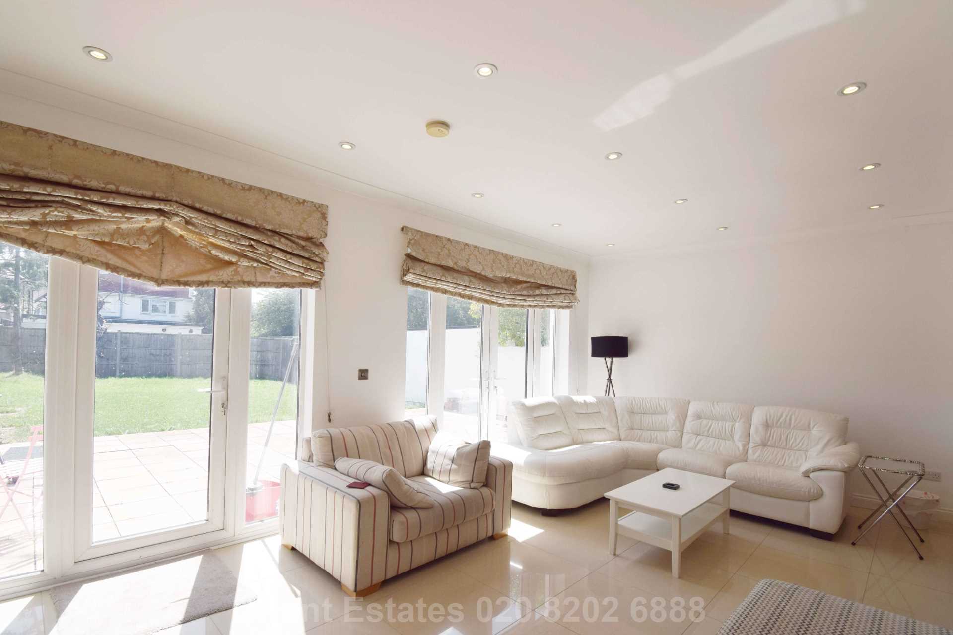 Additional Property Image 5 bedroom Detached to rent in London 6
