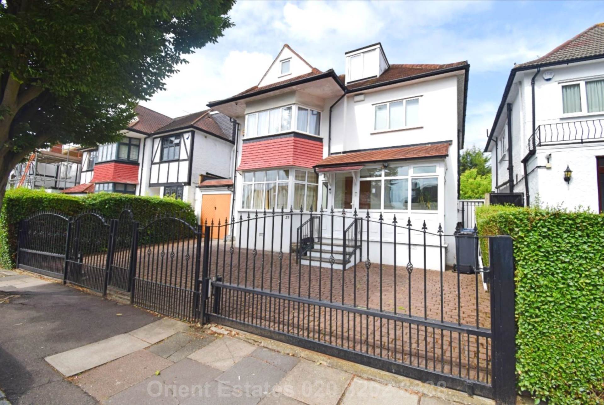 6 bedroom Detached for sale in London
