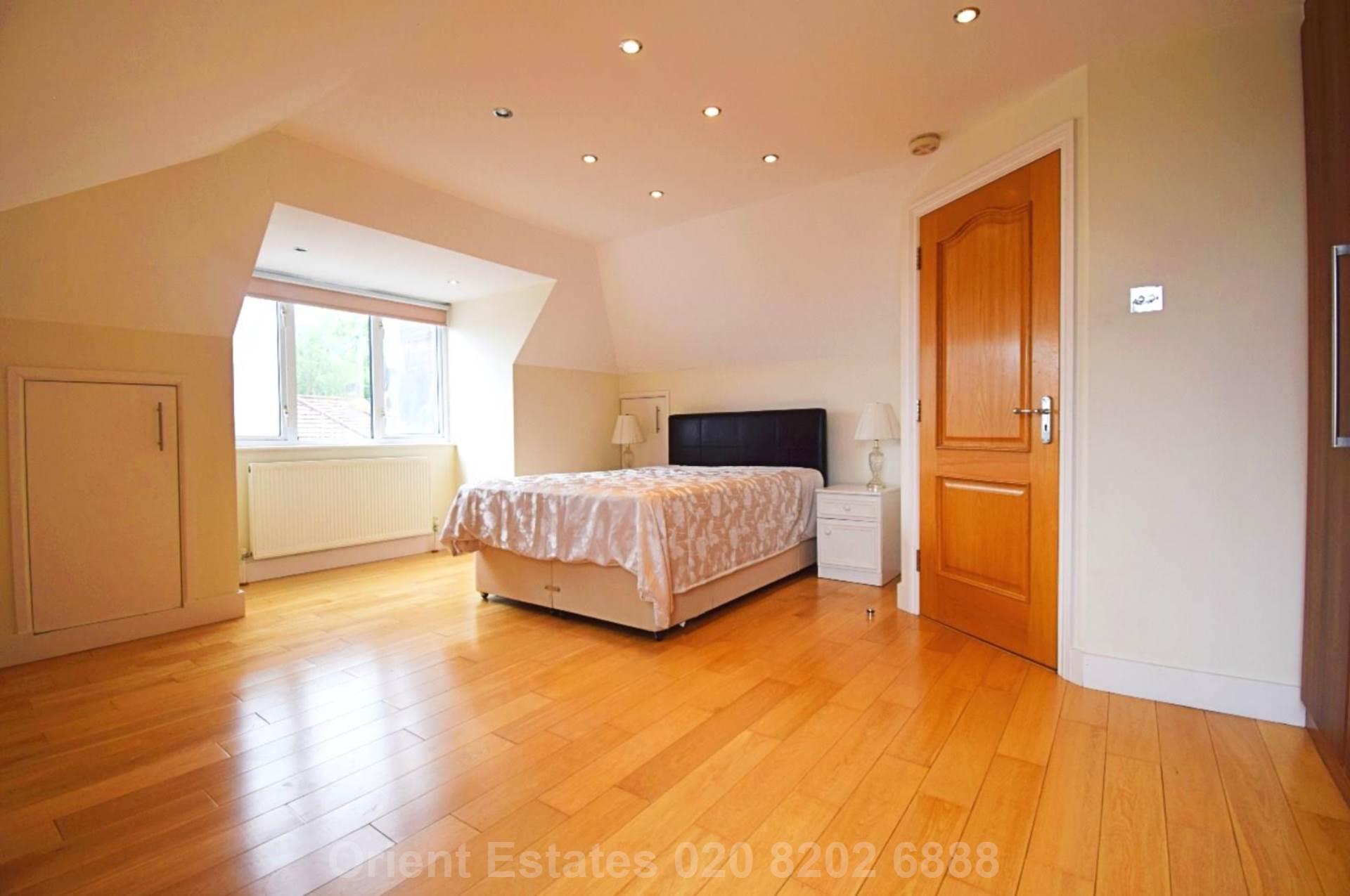 Additional Property Image 6 bedroom Detached for sale in London 9