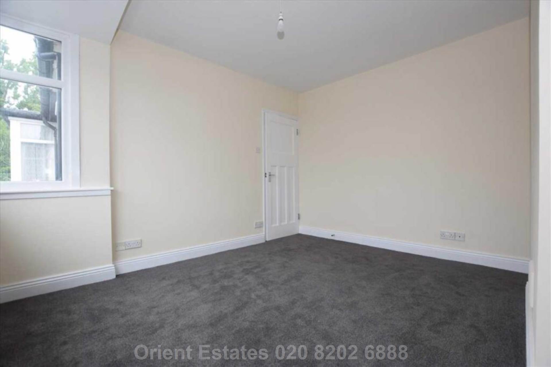 Additional Property Image 3 bedroom Terraced to rent in London 8