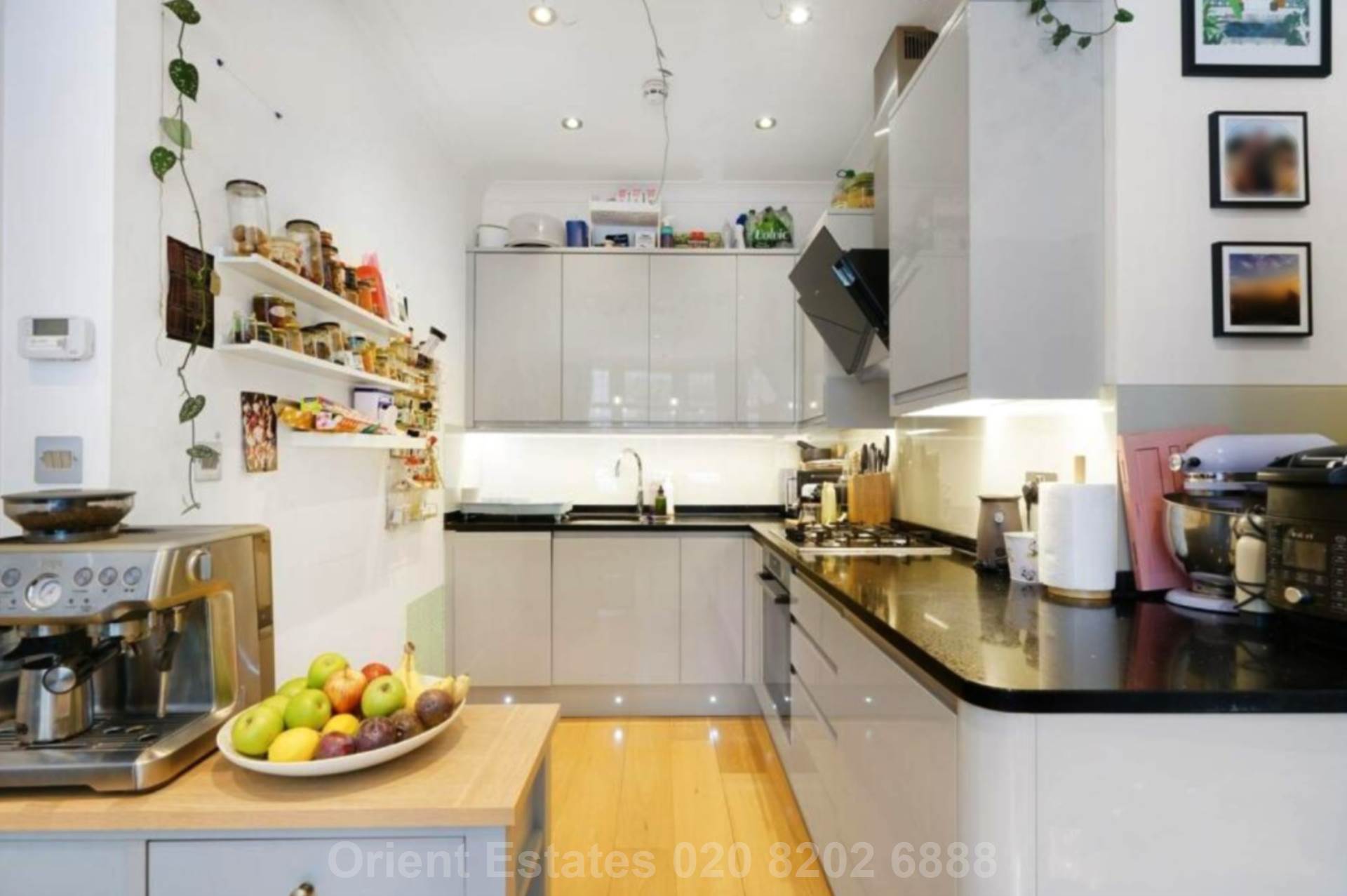 Additional Property Image 2 bedroom Apartment for sale in London 3