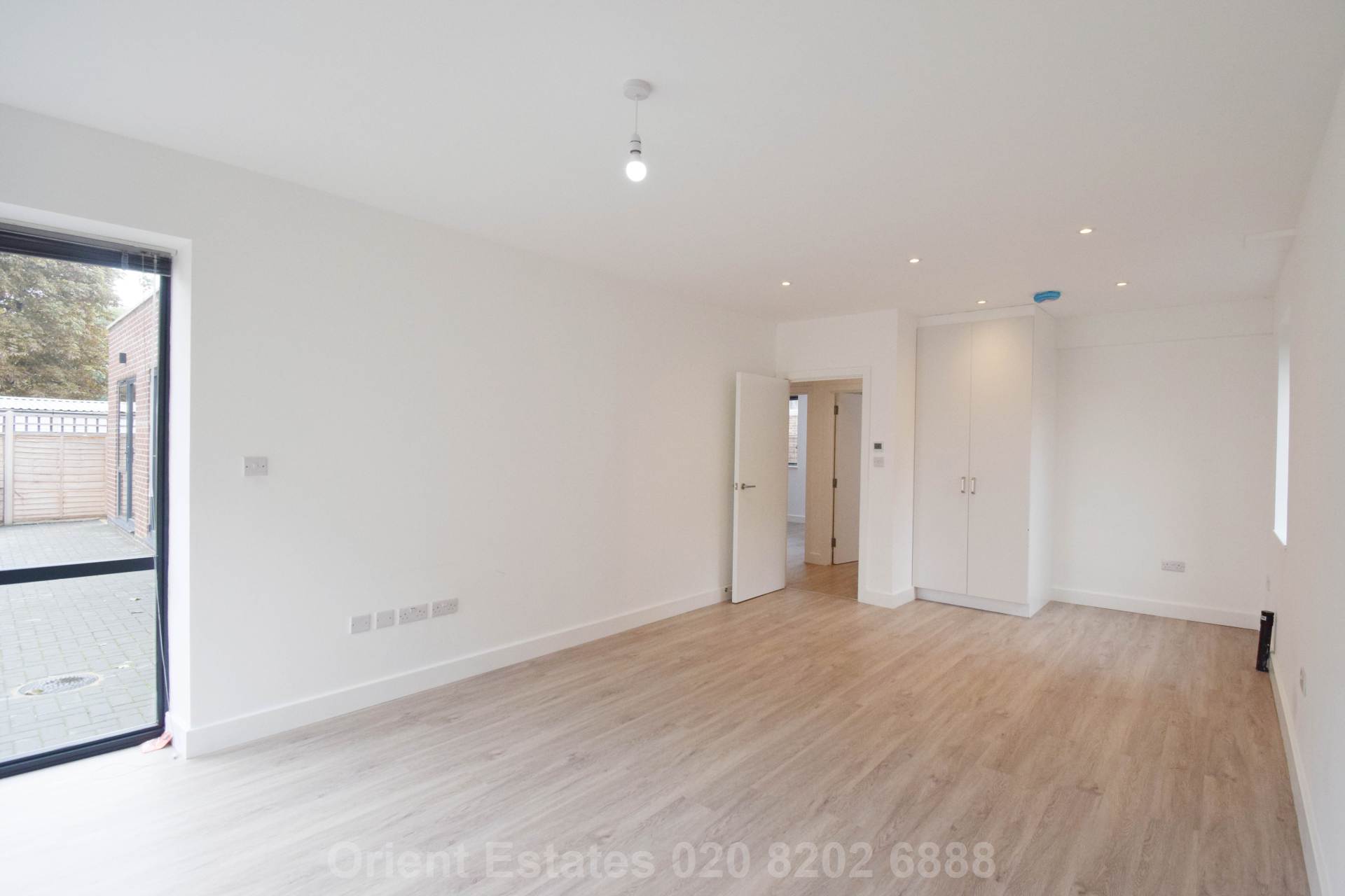 Additional Property Image 4 bedroom Bungalow to rent in London 6